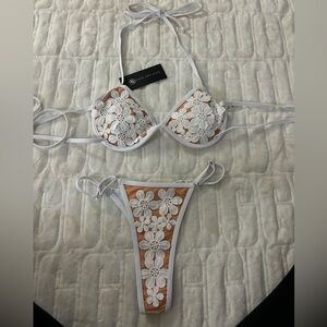 NWT - Kara and Kate Adorable White Bikini Women’s Size Medium